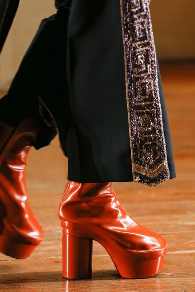 Look 57